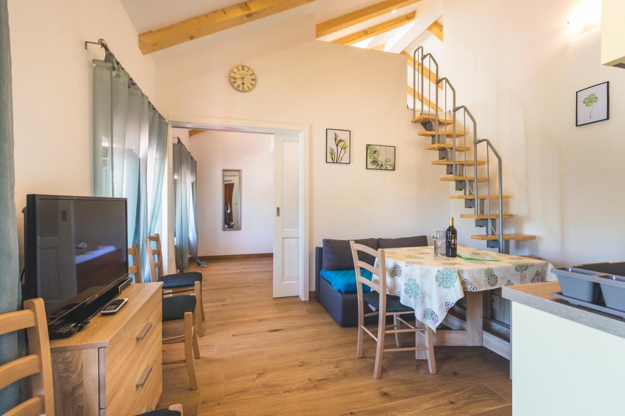Vinea Apartmani Umag, Ulica G Garibaldia 2 Buitenkant foto