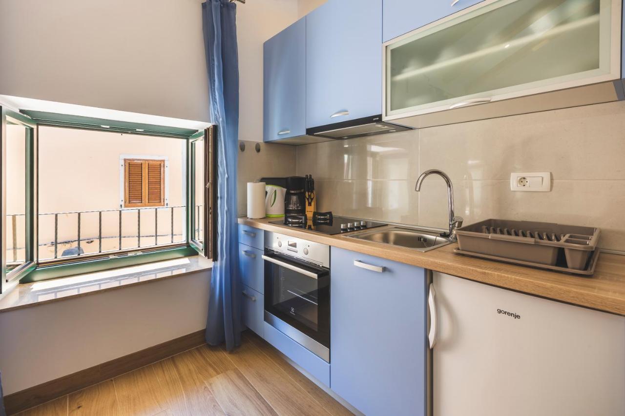 Vinea Apartmani Umag, Ulica G Garibaldia 2 Buitenkant foto